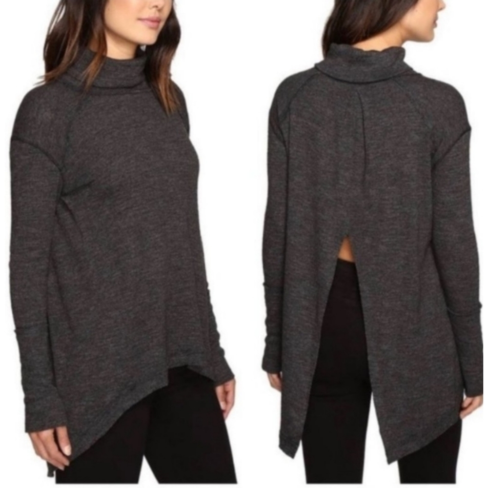 We The Free Split Back Cowl Neck Sweater Gray Size M